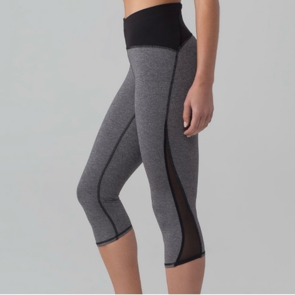 Lululemon Train Times Crop 17” Heathered Black 8 - Picture 2 of 11